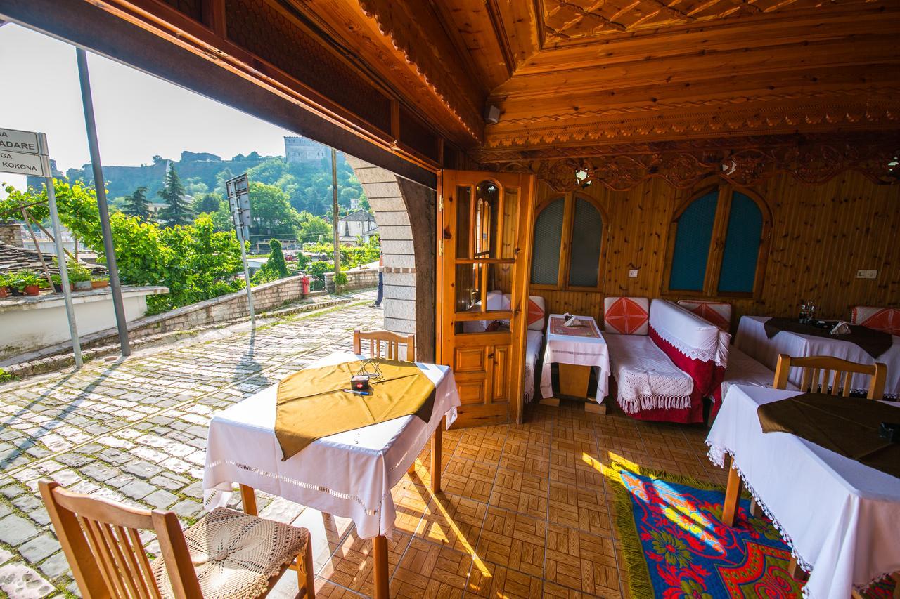 Bed And Breakfast Kotoni Gjirokastër Exterior foto